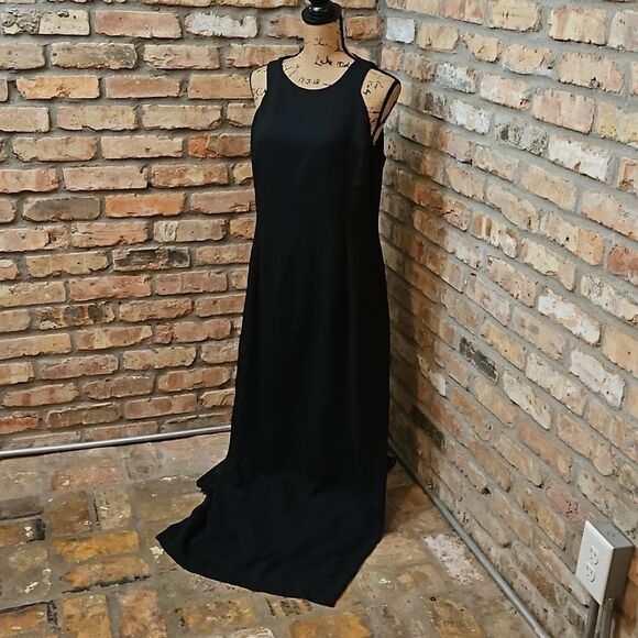 Betsy & Adam Black Maxi gown size 16 - Picture 5 of 15